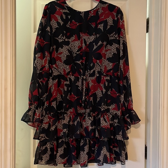 Dress - Picture 3 of 4